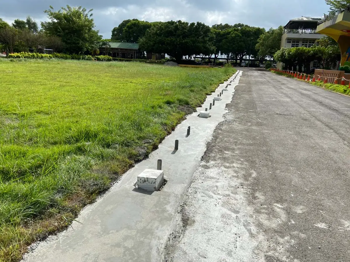 室外操場 暗溝排水-2
