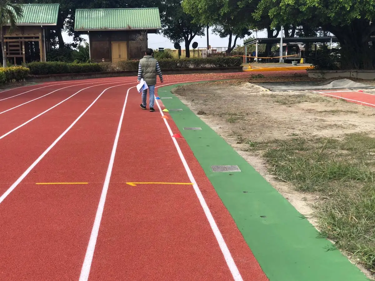 室外操場 暗溝排水-3